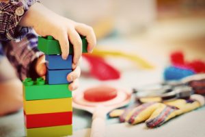 Les jouets éducatifs pour enfants : favoriser le développement